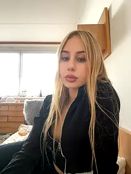 Snapshot of JudithCarly chatting on November 3, 2025, 1:12 pm JudithCarly online show from November 3, 2025, 1:12 pm