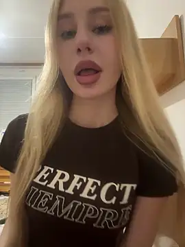 Snapshot of JudithCarly chatting on November 24, 2025, 8:19 pm JudithCarly online show from November 24, 2025, 8:19 pm