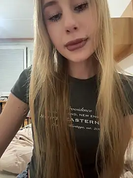 Snapshot of JudithCarly chatting on February 9, 2026, 10:03 pm JudithCarly online show from February 9, 2026, 10:03 pm