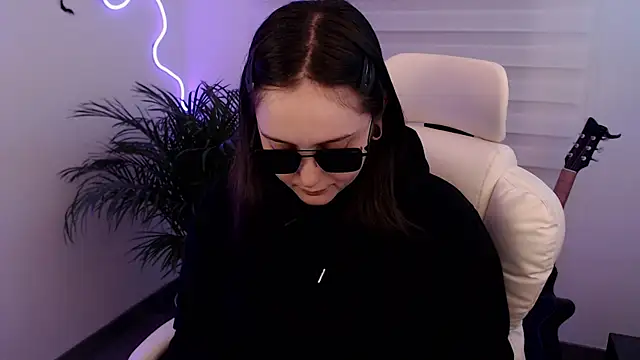 Fallenag666 online show from November 30, 2025, 5:00 am