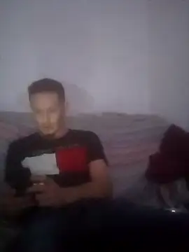 Snapshot of Graimito chatting on October 25, 2025, 9:06 am Graimito online show from October 25, 2025, 9:06 am