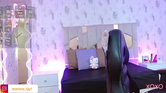 MARIANA TAY1 online show from November 18, 2025, 3:01 am