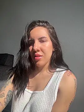 Snapshot of Lolathebaddie chatting on April 6, 2026, 4:08 pm Lolathebaddie online show from April 6, 2026, 4:08 pm