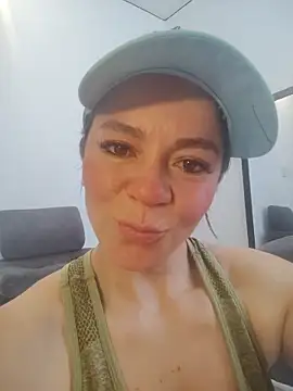 disneey2888 online show from October 15, 2025, 3:45 pm