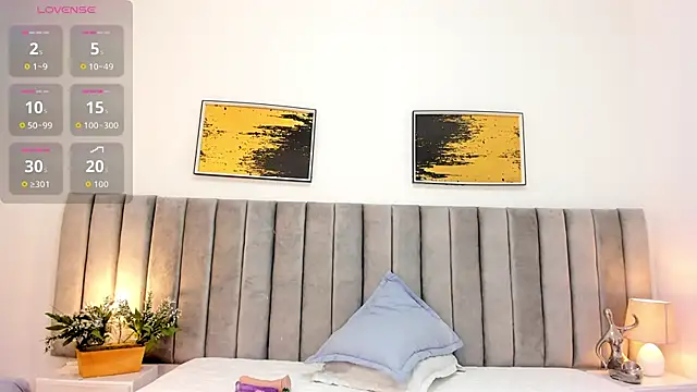 Snapshot of _naylaa_ chatting on October 30, 2025, 4:25 am naylaa online show from October 30, 2025, 4:25 am