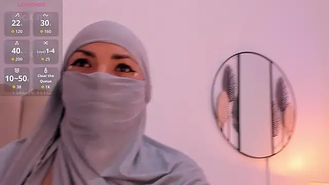 Snapshot of _naylaa_ chatting on November 25, 2025, 11:38 pm naylaa online show from November 25, 2025, 11:38 pm