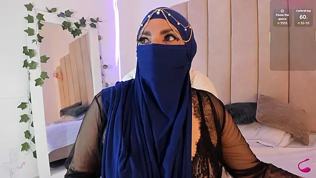 Snapshot of _naylaa_ chatting on January 15, 2026, 3:44 am naylaa online show from January 15, 2026, 3:44 am