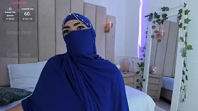 Snapshot of _naylaa_ chatting on February 7, 2026, 3:32 am naylaa online show from February 7, 2026, 3:32 am