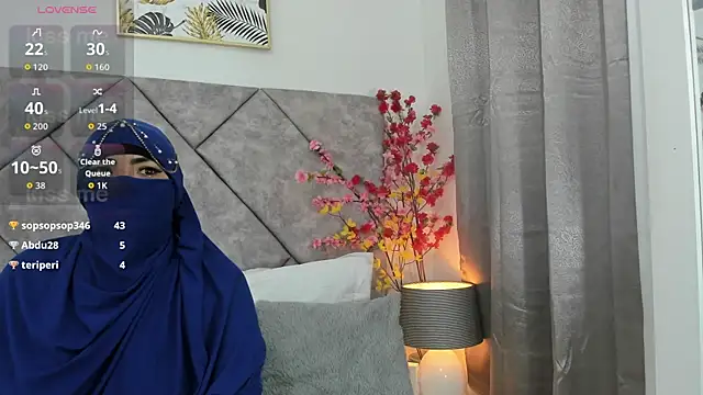 Snapshot of _naylaa_ chatting on April 11, 2026, 7:45 am naylaa online show from April 11, 2026, 7:45 am