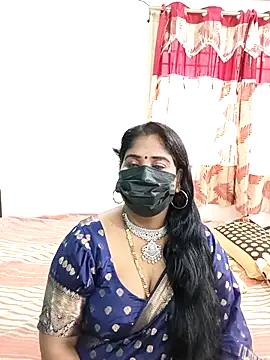 tamil-aunt online show from October 22, 2025, 5:52 am