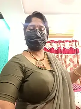tamil-aunt online show from November 19, 2025, 5:24 pm