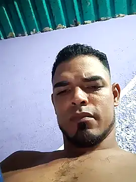 Snapshot of Caballero_30 chatting on October 10, 2025, 6:34 am Caballero 30 online show from October 10, 2025, 6:34 am