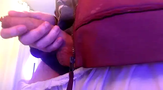 Snapshot of tykun chatting on March 13, 2025, 8:48 am tykun online show from March 13, 2025, 8:48 am