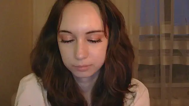 VeraLush online show from November 22, 2025, 12:37 pm