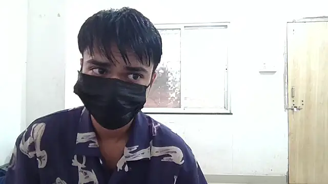 lil-twink19 online show from November 24, 2025, 4:45 am