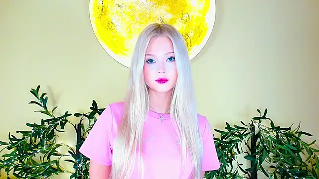 KaryTasch online show from October 12, 2025, 8:24 am