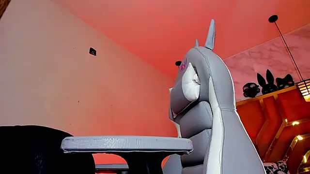 Evangelinejoness  online show from March 6, 2026, 11:50 am