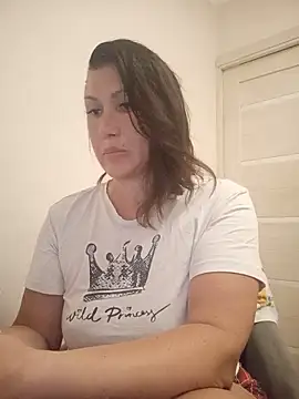 Snapshot of Ambika_beauty chatting on June 10, 2026, 7:24 pm Ambika beauty online show from June 10, 2026, 7:24 pm