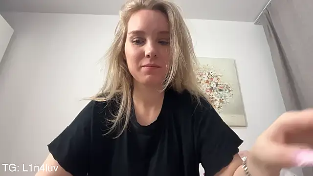 Snapshot of AIicaparkerc chatting on February 5, 2026, 9:19 pm AIicaparkerc online show from February 5, 2026, 9:19 pm