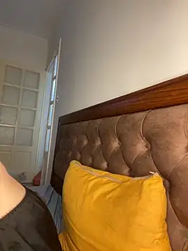 Milina123456 online show from November 7, 2025, 2:50 pm