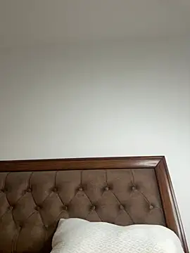 Milina123456 online show from April 7, 2026, 9:48 pm