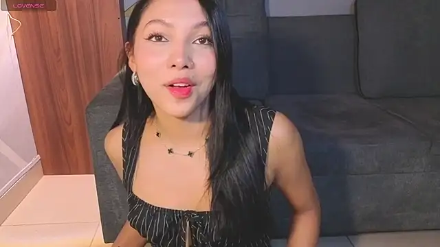 Snapshot of danna_peters chatting on January 8, 2026, 8:11 pm danna peters online show from January 8, 2026, 8:11 pm