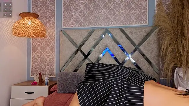 Snapshot of danna_peters chatting on February 24, 2026, 7:56 pm danna peters online show from February 24, 2026, 7:56 pm