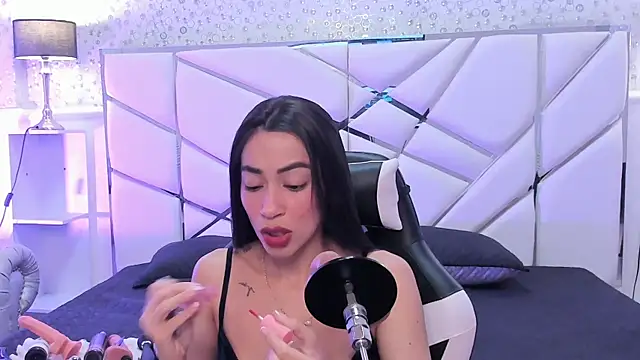 GabbiePrice online show from May 23, 2026, 12:31 pm