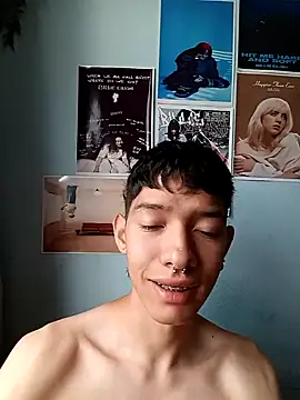 heyy noah11 online show from October 13, 2025, 6:41 pm