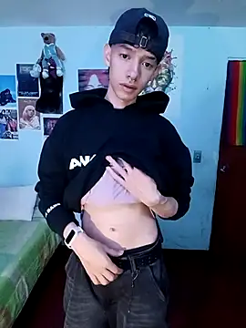 heyy noah11 online show from October 23, 2025, 2:33 am