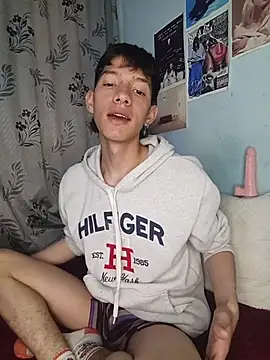 heyy noah11 online show from November 25, 2025, 2:11 am