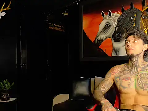 Molotov Explosive online show from November 18, 2025, 4:44 pm