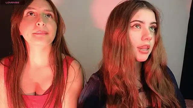 Snapshot of Leah_moon1 chatting on January 19, 2026, 2:48 am Leah moon1 online show from January 19, 2026, 2:48 am