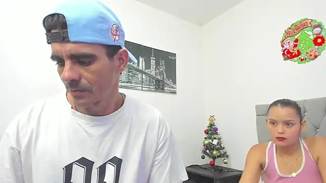 Snapshot of Sofi_And_Santy chatting on January 17, 2026, 12:59 am Sofi And Santy online show from January 17, 2026, 12:59 am