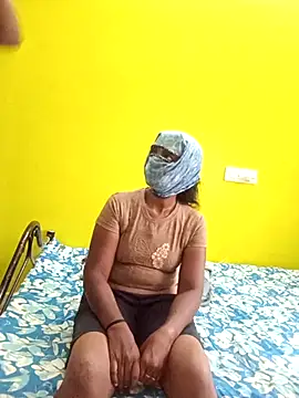 Snapshot of tamilmuthulaxmi chatting on November 4, 2025, 6:45 am tamilmuthulaxmi online show from November 4, 2025, 6:45 am