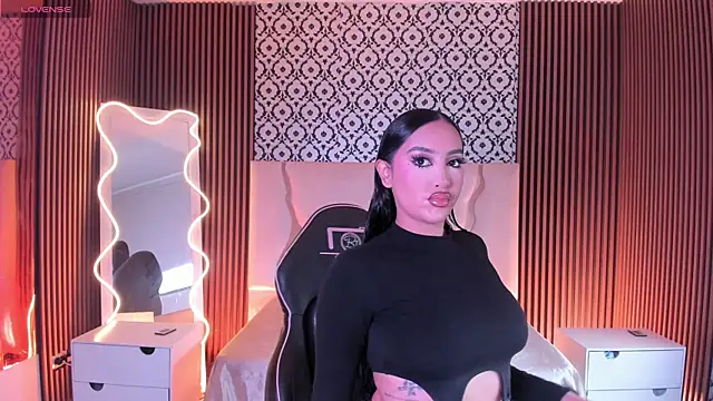 Snapshot of BEELLA_TAY1 chatting on April 24, 2026, 11:56 am BEELLA TAY1 online show from April 24, 2026, 11:56 am