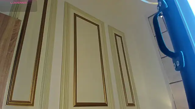 Snapshot of lyrabellini chatting on March 13, 2026, 11:39 am lyrabellini online show from March 13, 2026, 11:39 am