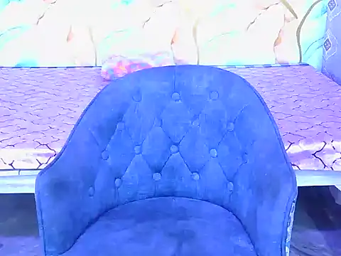 Snapshot of hii_tanisha chatting on February 18, 2026, 5:25 am hii tanisha online show from February 18, 2026, 5:25 am