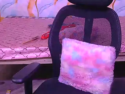 Snapshot of hii_tanisha chatting on February 19, 2026, 2:57 pm hii tanisha online show from February 19, 2026, 2:57 pm