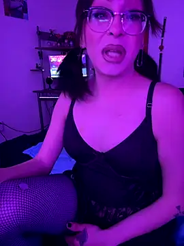 Snapshot of MiniMonroe chatting on November 29, 2025, 10:18 am MiniMonroe online show from November 29, 2025, 10:18 am