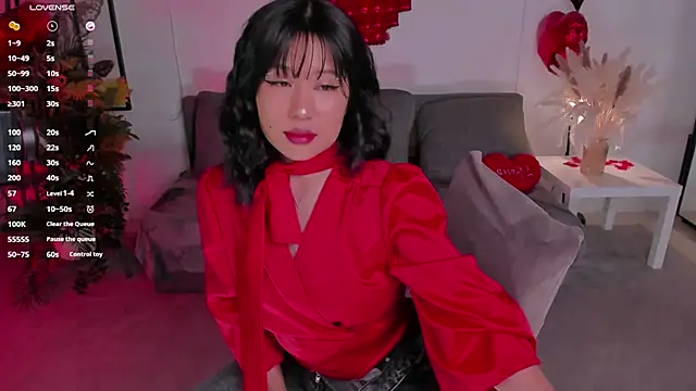 Snapshot of Erika_Kim chatting on February 13, 2026, 6:42 am Erika Kim online show from February 13, 2026, 6:42 am