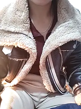 Maymay   online show from November 6, 2025, 11:44 am