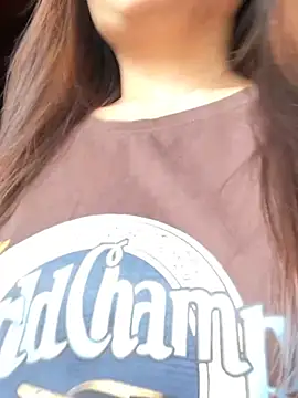 Maymay   online show from November 15, 2025, 6:55 am