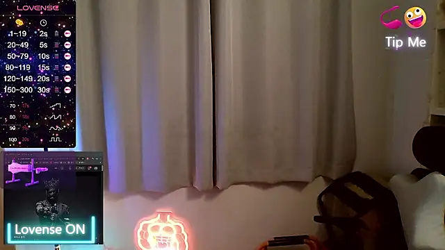 Snapshot of redcap1111 chatting on January 18, 2026, 1:59 pm redcap1111 online show from January 18, 2026, 1:59 pm