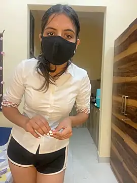 Snapshot of deepikaa_aroraa chatting on November 21, 2025, 10:36 am deepikaa aroraa online show from November 21, 2025, 10:36 am