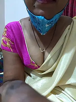 Snapshot of Best_Kannada_Couple chatting on October 14, 2025, 5:36 pm Best Kannada Couple online show from October 14, 2025, 5:36 pm