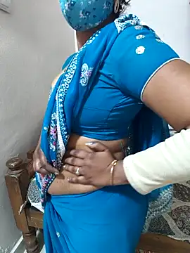 Snapshot of Best_Kannada_Couple chatting on January 6, 2026, 5:55 am Best Kannada Couple online show from January 6, 2026, 5:55 am