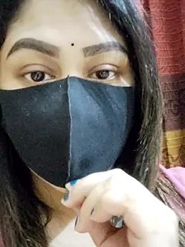 Tanha18 online show from October 13, 2025, 1:00 pm