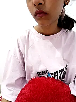 Mustardqueen online show from October 30, 2025, 7:03 pm