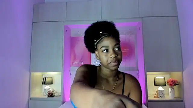 Snapshot of MaraBaker chatting on November 2, 2025, 11:45 am MaraBaker online show from November 2, 2025, 11:45 am